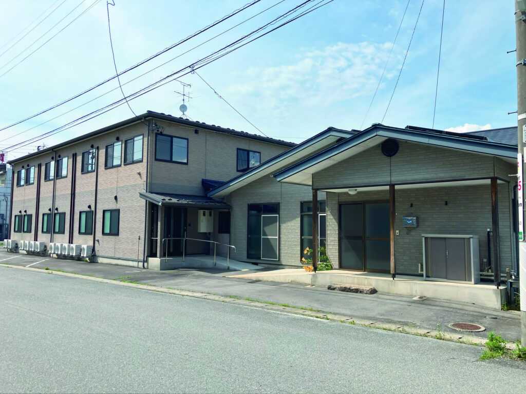 メディホス茅野外観